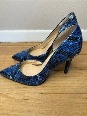 Jessica Simpson Blue and Black Snakeskin Pointed-Toe Heels